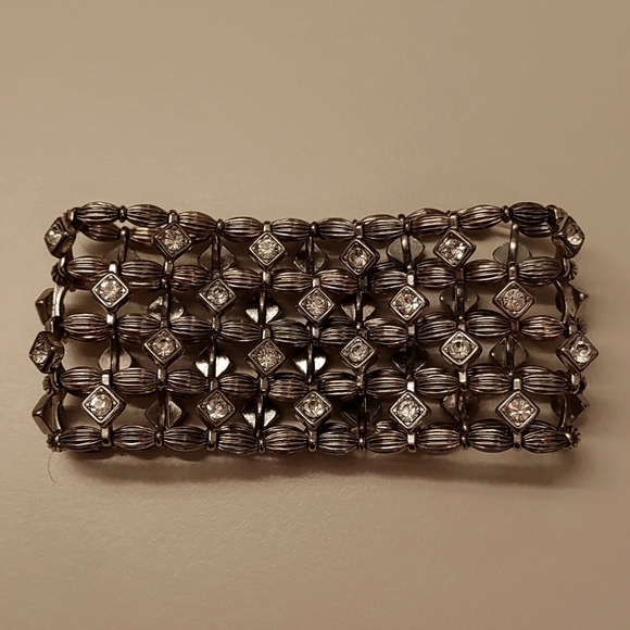 🌻Sparkly Crystal Gold tone Stretch Bracelet - Picture 2 of 4